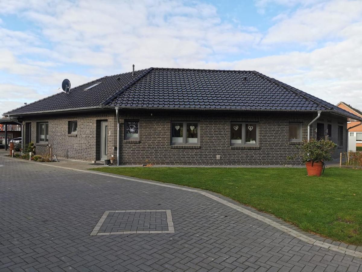 Ferienwohnung Am Dock Apen Buitenkant foto